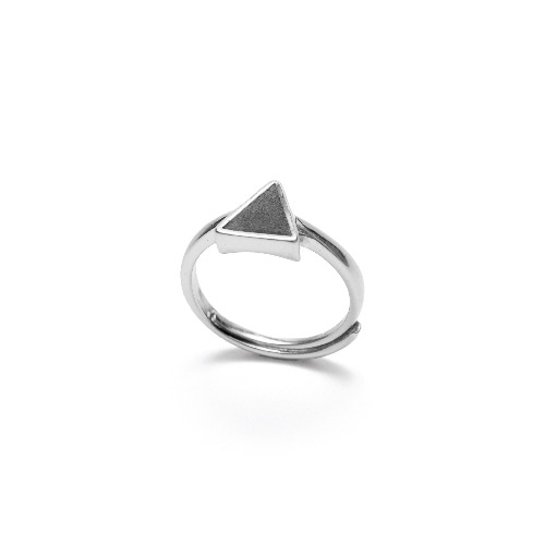 黑水泥三角形銀指環/戒指(銀) - 幾何系列