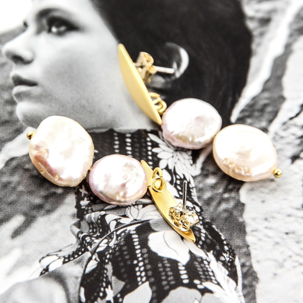 絕色黃銅系列- 淡水珍珠與黃銅 原色耳飾AG FASHION